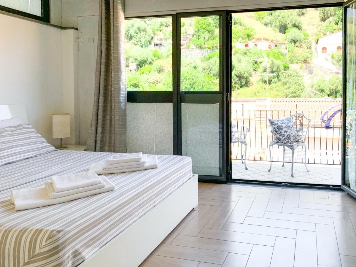 Giardini Beach Loft Kültér fotó